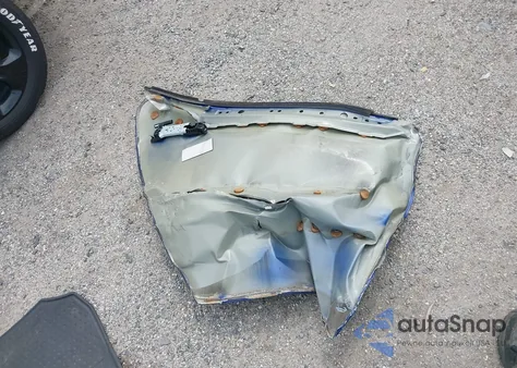 2015 Toyota Corolla S Plus z USA, uszkodzony, nr VIN 2T1BURHE8FC316410